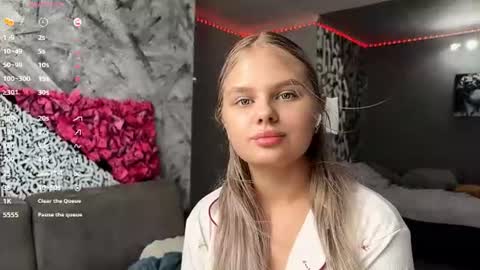Linda online show from July 15, 12:21 pm