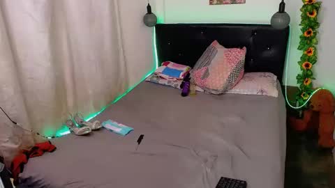 tory_montannaxx online show from February 1, 10:48 am