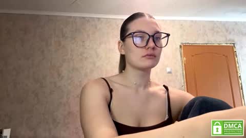 Anita online show from March 2, 10:11 am