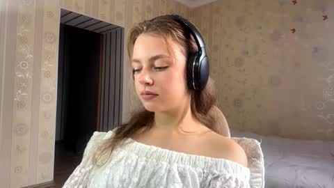 Liv 1st day online show from July 27, 10:12 am