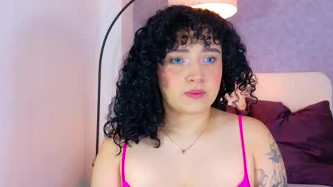 tracielowe_w online show from November 19, 3:28 am