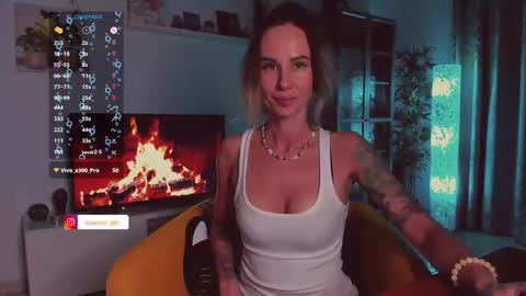 Hey my name is Kiri Kiri online show from March 17, 10:14 pm