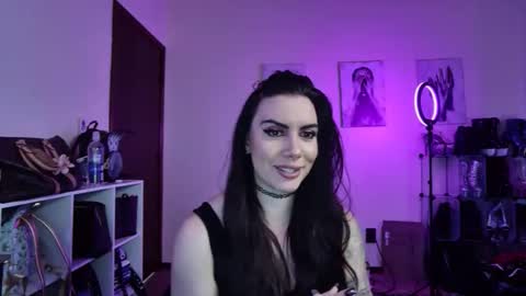 trapqueenskullcrush89 online show from February 16, 10:31 pm