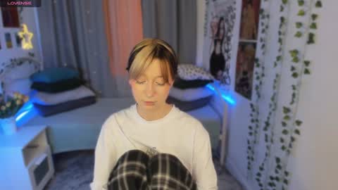 Nyuta Hartmann online show from January 14, 3:47 pm