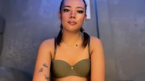 trexie_fucks15 online show from June 23, 5:22 pm