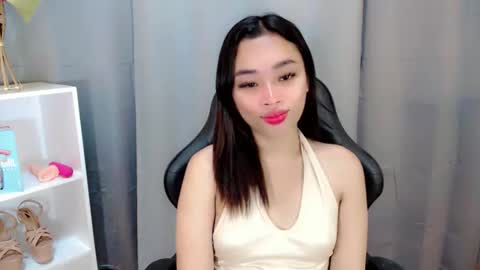 tricia_slut online show from April 18, 5:54 am