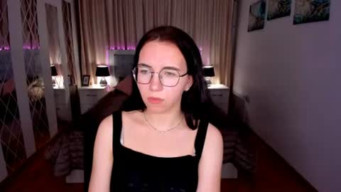 TriciaDaisy online show from July 10, 3:56 pm