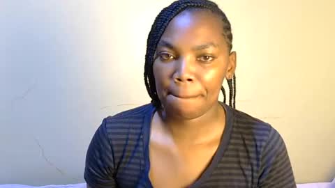 trina_z online show from July 26, 7:54 pm