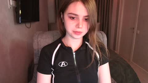 tripleprinces online show from February 7, 5:51 pm