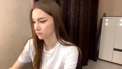 Ur Trisha online show from November 9, 5:42 pm