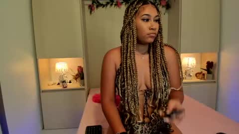 Snapshot of trishamoon chatting on December 19, 4:13 am TRISHA online show from December 19, 4:13 am
