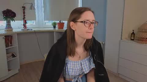 Viola online show from June 30, 4:01 am
