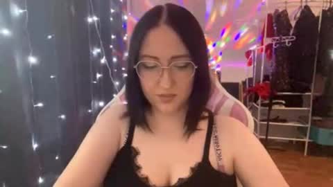 Amelia online show from October 21, 5:11 am
