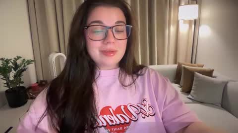 Ariana online show from July 3, 9:43 pm