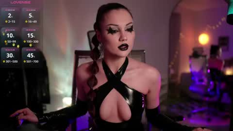 Miss Veth online show from July 15, 2:27 am