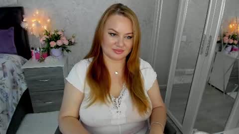 twinklingstar_ online show from July 12, 7:20 am