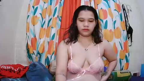 Lyn and lea online show from February 20, 11:43 pm