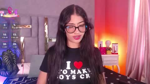 tyla_ks online show from November 5, 7:52 pm