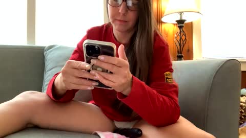 Snapshot of tylersands chatting on February 24, 2:14 pm Tyler Sands online show from February 24, 2:14 pm