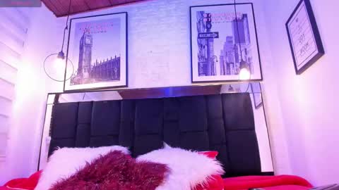       online show from November 25, 4:14 am