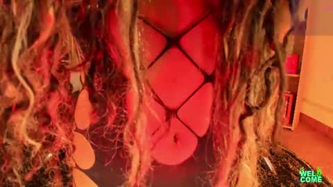 tylla__ online show from June 22, 3:36 am