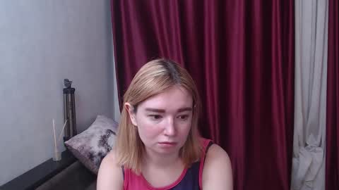 Snapshot of uki_meow246 chatting on October 29, 5:15 pm Uki online show from October 29, 5:15 pm