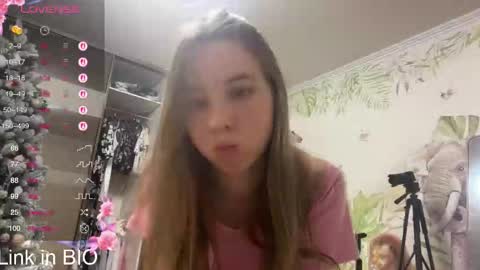 unarks online show from March 1, 6:40 pm