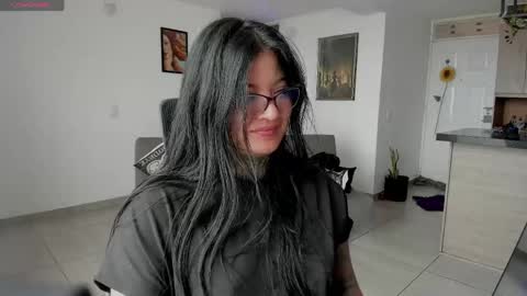Franchesca  online show from June 5, 7:09 pm