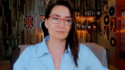 UnaTera online show from May 25, 6:34 am