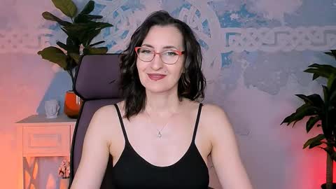 UnaTera online show from December 1, 9:35 am