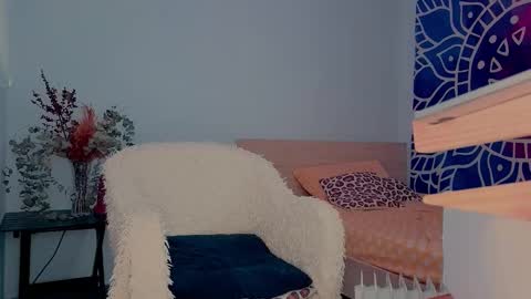 Alice online show from March 9, 9:18 pm