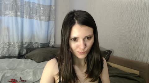 uninvited_raccoon online show from January 2, 2:33 am