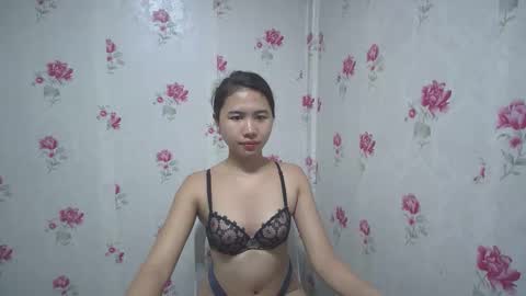 Snapshot of ur_akiradesu chatting on December 9, 10:32 am akira online show from December 9, 10:32 am