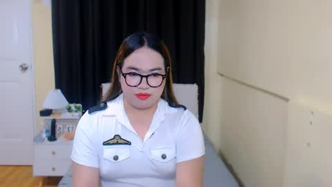 almira online show from April 21, 3:35 am
