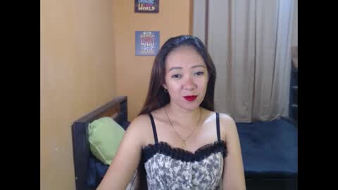 ur_petitejaya online show from February 15, 4:39 pm