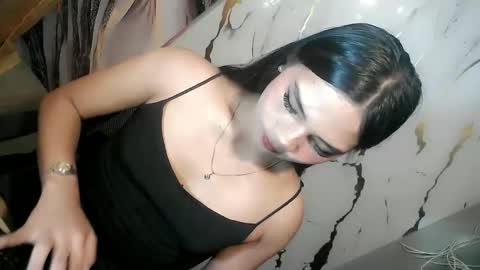 urasian_latinaxxx online show from June 7, 11:17 am