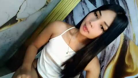 urasian_latinaxxx online show from July 21, 11:27 pm