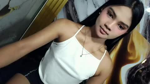 urasian_latinaxxx online show from July 7, 11:18 pm