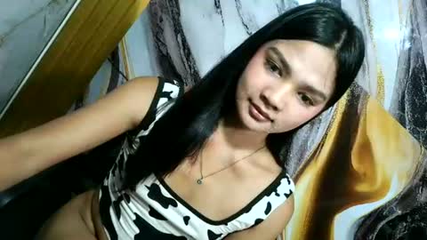 urasian_latinaxxx online show from July 5, 4:40 am