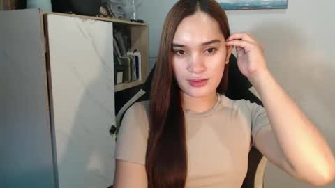 Snapshot of urasianfuckprincessxxx chatting on December 19, 10:53 pm urasianfuckprincessxxx online show from December 19, 10:53 pm