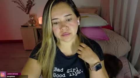 Mia Miller online show from June 21, 2:37 am