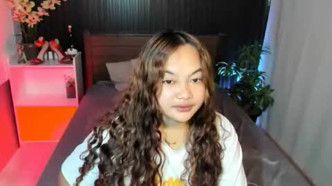 Scarlet online show from October 19, 12:56 am