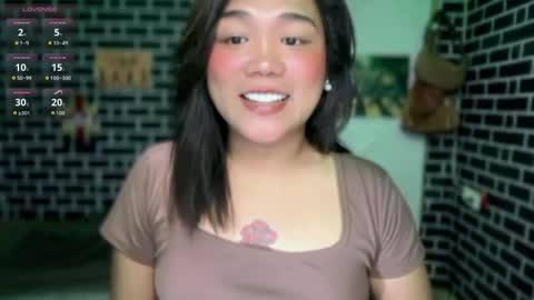 Dimple online show from April 12, 2:31 pm