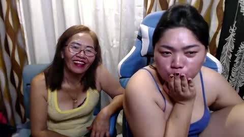 Snapshot of urhotvivian11 chatting on January 6, 7:52 am urhotvivian11 online show from January 6, 7:52 am