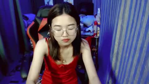 urlovelychinita online show from January 20, 5:37 am