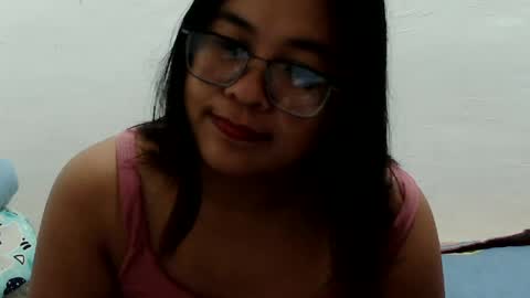 urnaughtyasian4u online show from July 16, 8:35 pm