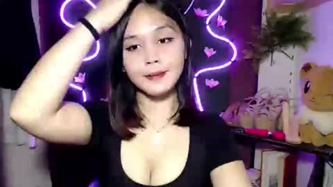 Pia online show from October 25, 11:00 pm