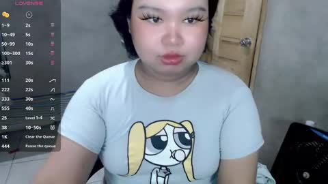 Snapshot of urpinayslutxxx chatting on December 29, 7:32 pm Jane online show from December 29, 7:32 pm