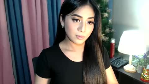 JUST CALL ME CALI online show from November 24, 12:18 pm