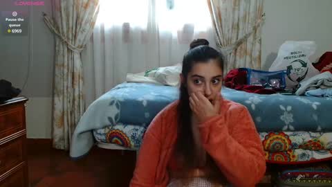 Snapshot of ursumi1 chatting on February 28, 11:14 am ursumi1 online show from February 28, 11:14 am